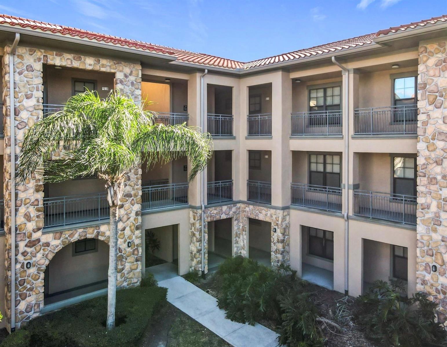 Residential in DAVENPORT 3