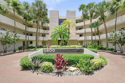 102-5800 Camino Del Sol, Boca Raton, FL, 33433-5811 | Card Image