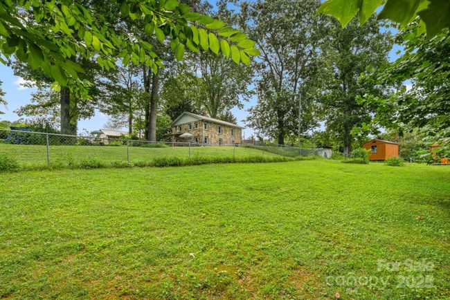 1058 Howard Gap Loop Rd, House other with 3 bedrooms, 3 bathrooms and null parking in Flat Rock NC | Image 27