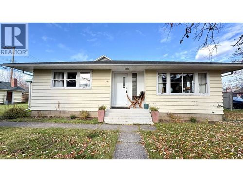 585 Alward St, Prince George, BC, V2M2E4 | Card Image