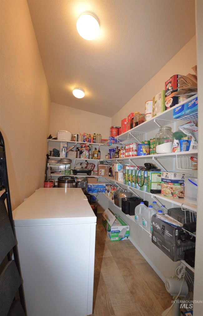View of pantry | Image 10