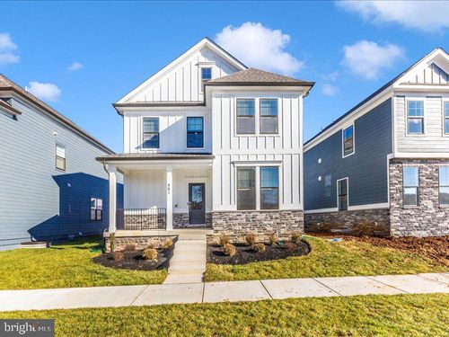 461 Hanson St, FREDERICK, MD, 21701-1252 | Card Image