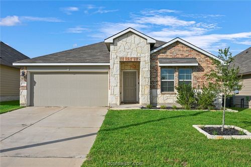 2115 Chief St, Bryan, TX, 77807-1592 | Card Image