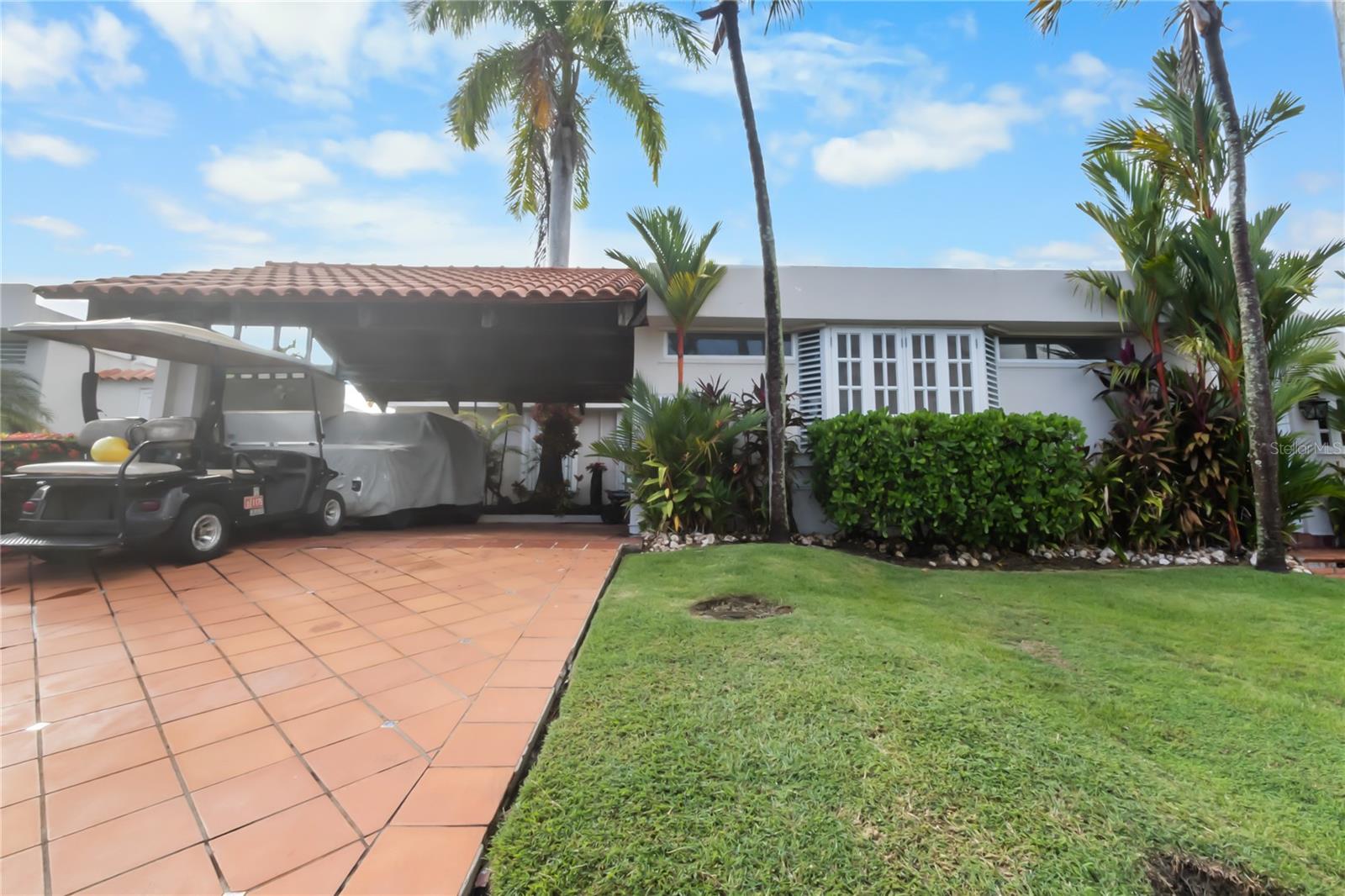 Residential Lease en alquiler en HUMACAO, AD5 CALLE BALEARES, 1628 m²