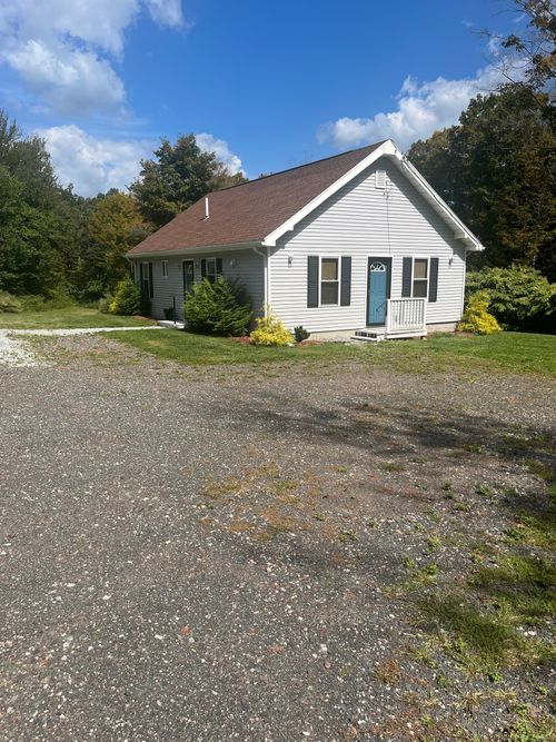 109 Colchester Ave, East Hampton, CT, 06424-1631 | Card Image