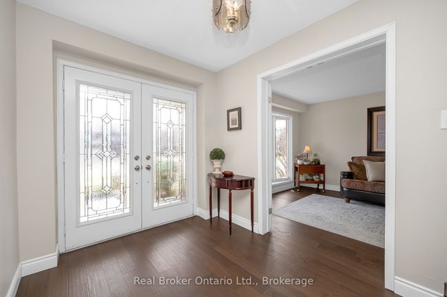 2013 Windy Oaks Dr, House other with 5 bedrooms, 4 bathrooms and 4 parking in Burlington ON | Image 5