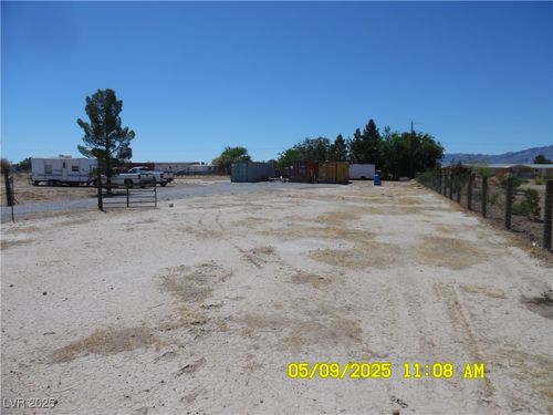 3761 W Dyer Rd, Pahrump, NV, 89048-4471 | Card Image