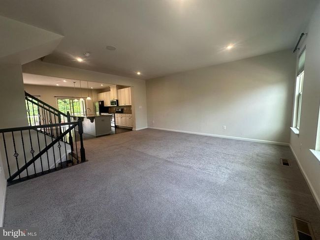10402 Steeplechase Run Ln, Townhouse with 3 bedrooms, 4 bathrooms and null parking in MANASSAS VA | Image 8