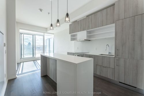 1226-8 Hillsdale Ave E, Toronto, ON, M4S0B2 | Card Image