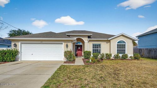 222 Bird Of Paradise Dr, Palm Coast, FL, 32137-9390 | Card Image