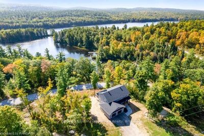 1074 Barrett Chute Rd, House other with 3 bedrooms, 3 bathrooms and 12 parking in Calabogie ON | Image 2