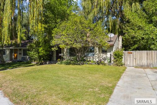 131 Beacon Drive, Idaho Falls, ID, 83402 | Card Image