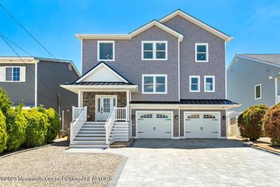 92 Gregg Drive, House other with 5 bedrooms, 3 bathrooms and null parking in Manahawkin NJ | Image 1