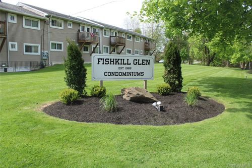 a-8 Fishkill Glen Dr, Fishkill, NY, 12524-2311 | Card Image
