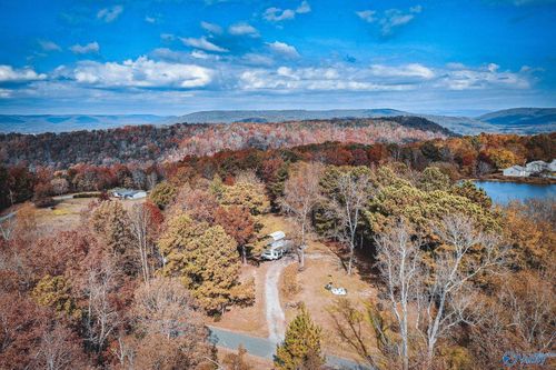 158 Bean Dr, Union Grove, AL, 35175-8042 | Card Image