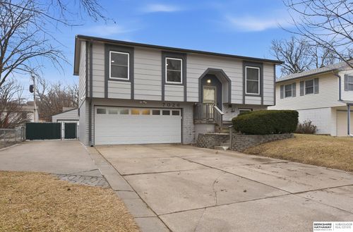 7026 N 65th St, Omaha, NE, 68152-2108 | Card Image