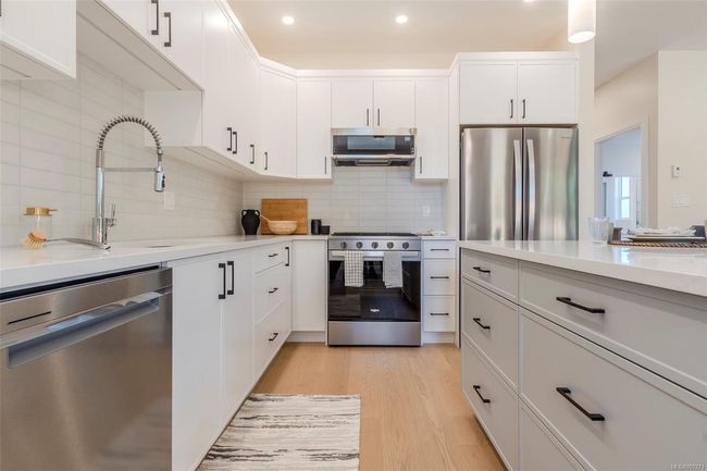 117 - 1234 Viewtop Rd, Townhouse with 2 bedrooms, 2 bathrooms and 12 parking in Duncan BC | Image 4