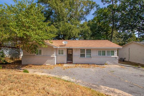 8 W Windsor Dr, Little Rock, AR, 72209-2029 | Card Image