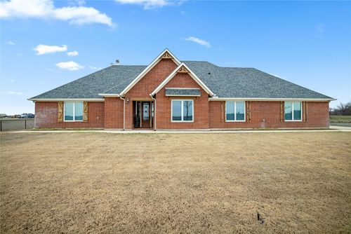 1800 County Road 305, Jarrell, TX, 76537-1864 | Card Image
