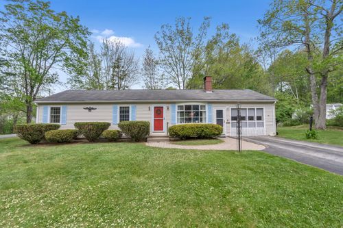 28 Intervale Road, Kennebunk, ME, 04043 | Card Image