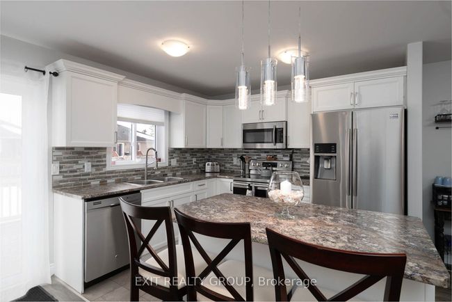 72 Aspen Dr, House other with 4 bedrooms, 2 bathrooms and 4 parking in Trenton ON | Image 9