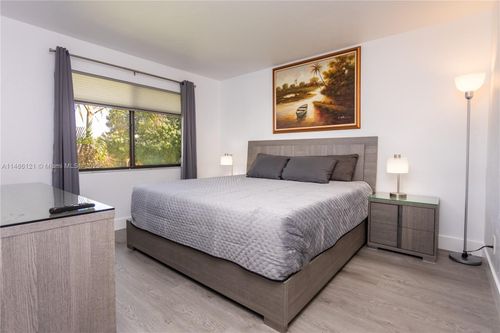 234-500 N Francisco St, CLEWISTON, FL, 33440-2218 | Card Image