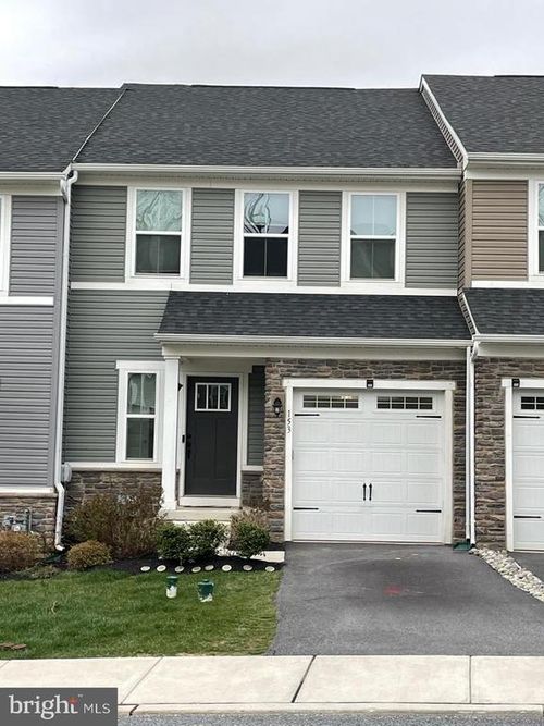 153 Mulberry Dr, MALVERN, PA, 19355-1945 | Card Image