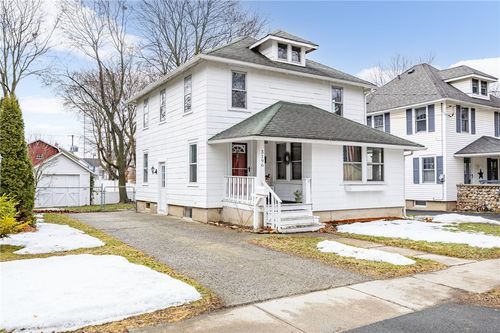 3196 Crescent Pkwy, Caledonia, NY, 14423-1114 | Card Image