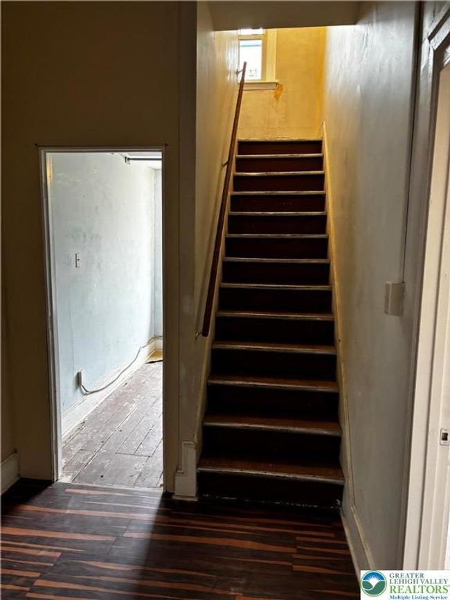 2 - 220 N 4 Th St, Condo with 5 bedrooms, 2 bathrooms and null parking in Allentown PA | Image 16