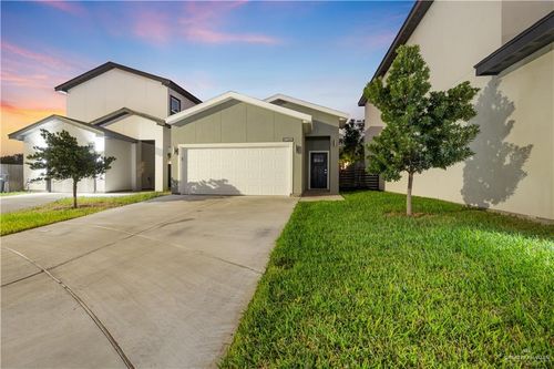 2605 W Kerria Ave, McAllen, TX, 78501-8633 | Card Image