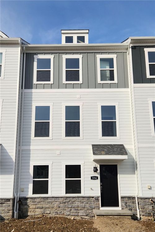 534 Cooper St, Wexford, PA, 15090-9519 | Card Image