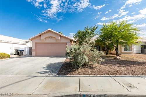 4613 Rachel Ann Ave, North Las Vegas, NV, 89031-6204 | Card Image