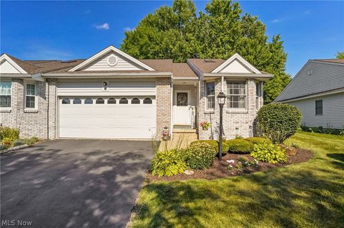 17 Harneds Lndg, Cortland, OH, 44410-1286 | Card Image