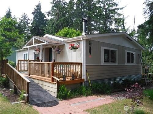32401 Douglas Dr, Ocean Park, WA, 98640-5317 | Card Image