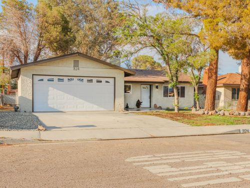 824 W Graaf Ave, Ridgecrest, CA, 93555-2415 | Card Image