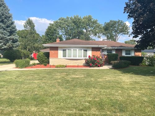 533 Woodview Ave, Elk Grove Village, IL, 60007-4338 | Card Image