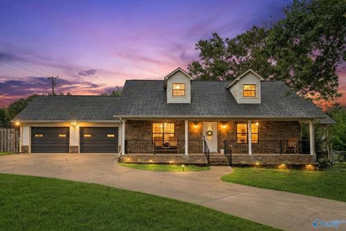 1166 10th St Nw, Arab, AL, 35016-1938 | Card Image