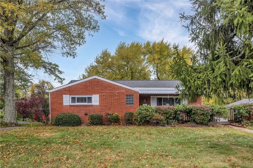 5504 Buseman Ave, Aliquippa, PA, 15001-4924 | Card Image