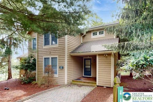 482 Spruce Dr, Tannersville, PA, 18372 | Card Image