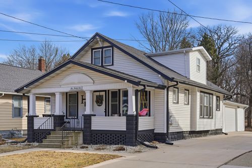 624 Palmyra St, Dixon, IL, 61021-1956 | Card Image