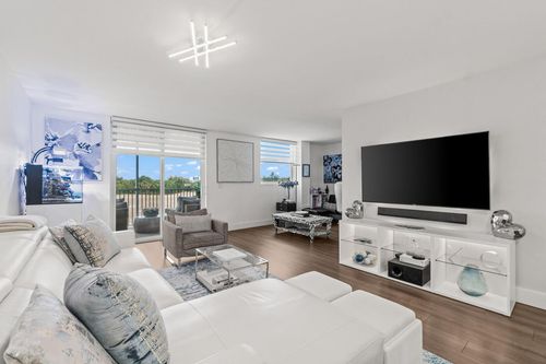 apt-414-5500 Nw 2nd Ave, Boca Raton, FL, 33487-3879 | Card Image