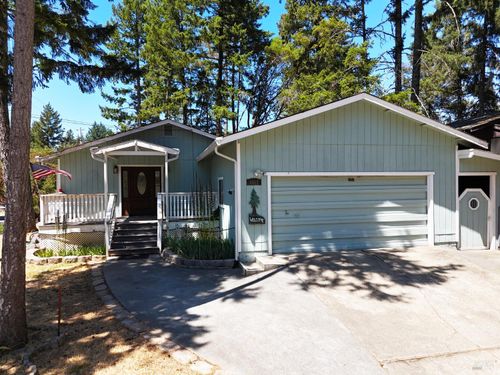 1617 Alcott Ln, Willits, CA, 95490-5847 | Card Image