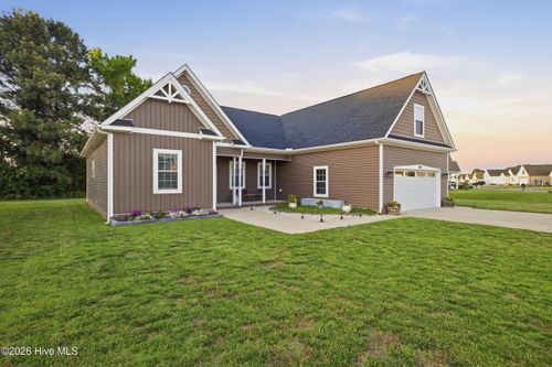 206 Pleasant Dr, Elizabeth City, NC, 27909-5187 | Card Image
