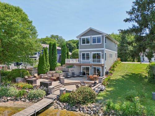 3362 S Shore Dr, Hubertus, WI, 53033-9514 | Card Image