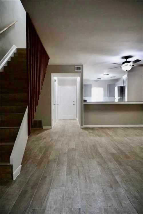 b-5330 Balcones Dr, Austin, TX, 78731-4924 | Card Image