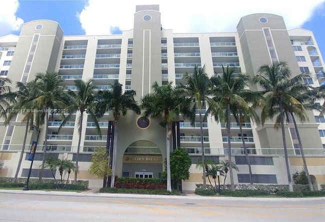 APT-401 - 17050 N Bay Rd, Condo with 2 bedrooms, 2 bathrooms and null parking in Sunny Isles Beach FL | Image 28
