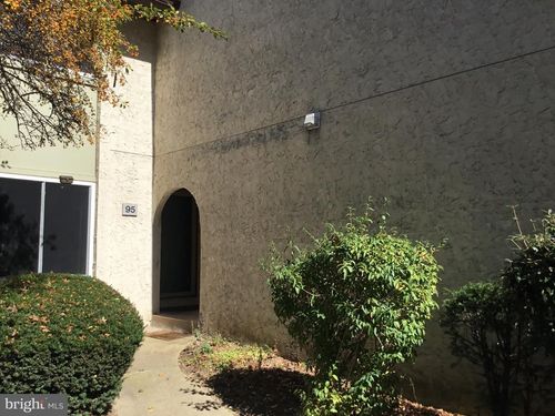 95 Thoreau Dr, Plainsboro, NJ, 08536-3035 | Card Image