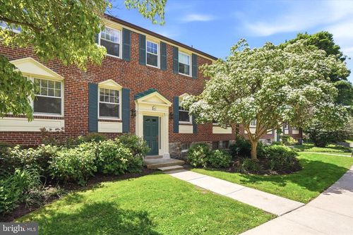 105c-500 E Lancaster Ave, WAYNE, PA, 19087-5010 | Card Image