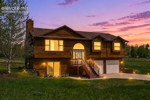812 Red Eagle Ct, Woodland Park, CO, 80863-2124 | Card Image