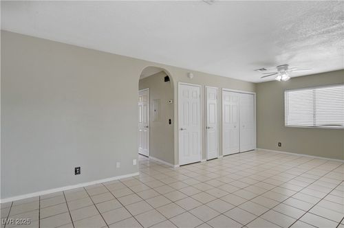 apt-b-5270 Carriellen Ln, Las Vegas, NV, 89110-3679 | Card Image